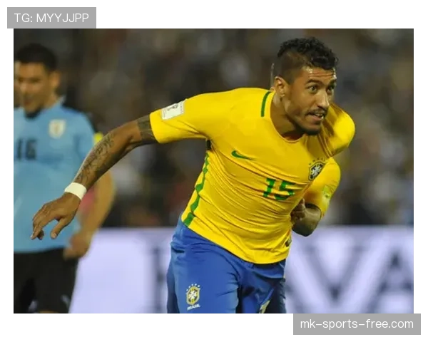 保利尼奥为何能成为攻守兼备的中场核心？技术特点与实战表现解析